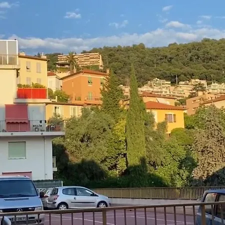 Entier. Riquier Apartment Nice